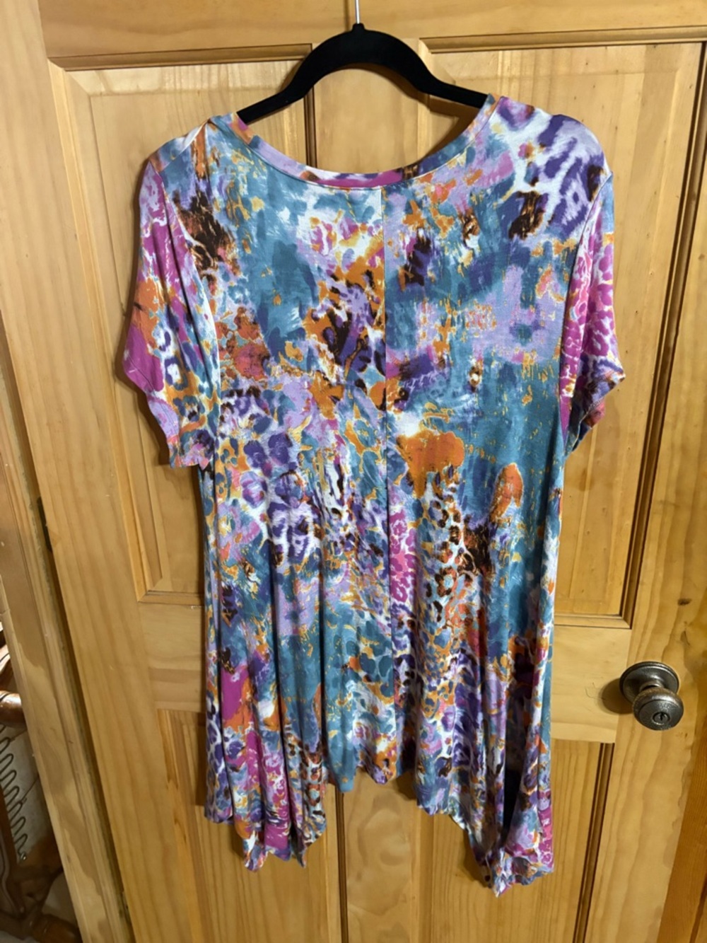 Chelsea and Theodore Tunic Top Size XLarge Stretchy Shark Bite Bottom